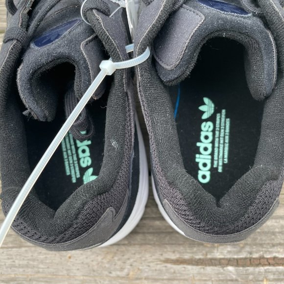 Adidas Men Athletic Shoes Black Lace Up Torsion Ru - Picture 7 of 12